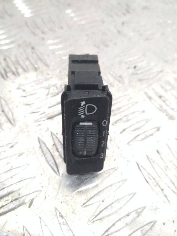 кнопка корректора фар Mercedes-Benz M-Класс W163 2000, A1638200010