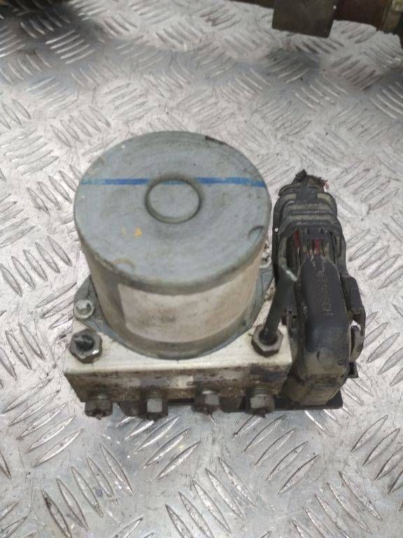 блок ABS Renault Master 3 поколение 2013, 2.3 л., дизель, 476608497R