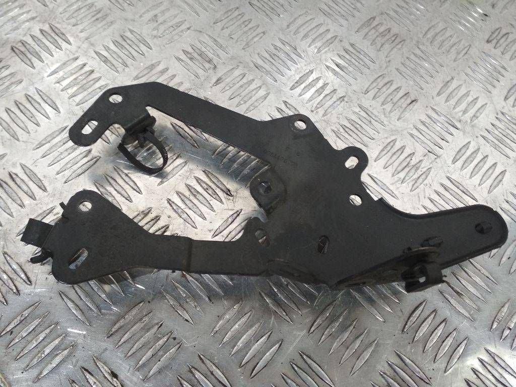 кронштейн двигателя Peugeot 307 1 поколение 2005, 9659817980