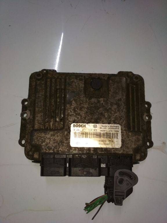 блок управления двигателем Renault Espace 4 поколение 2003, 0281011724