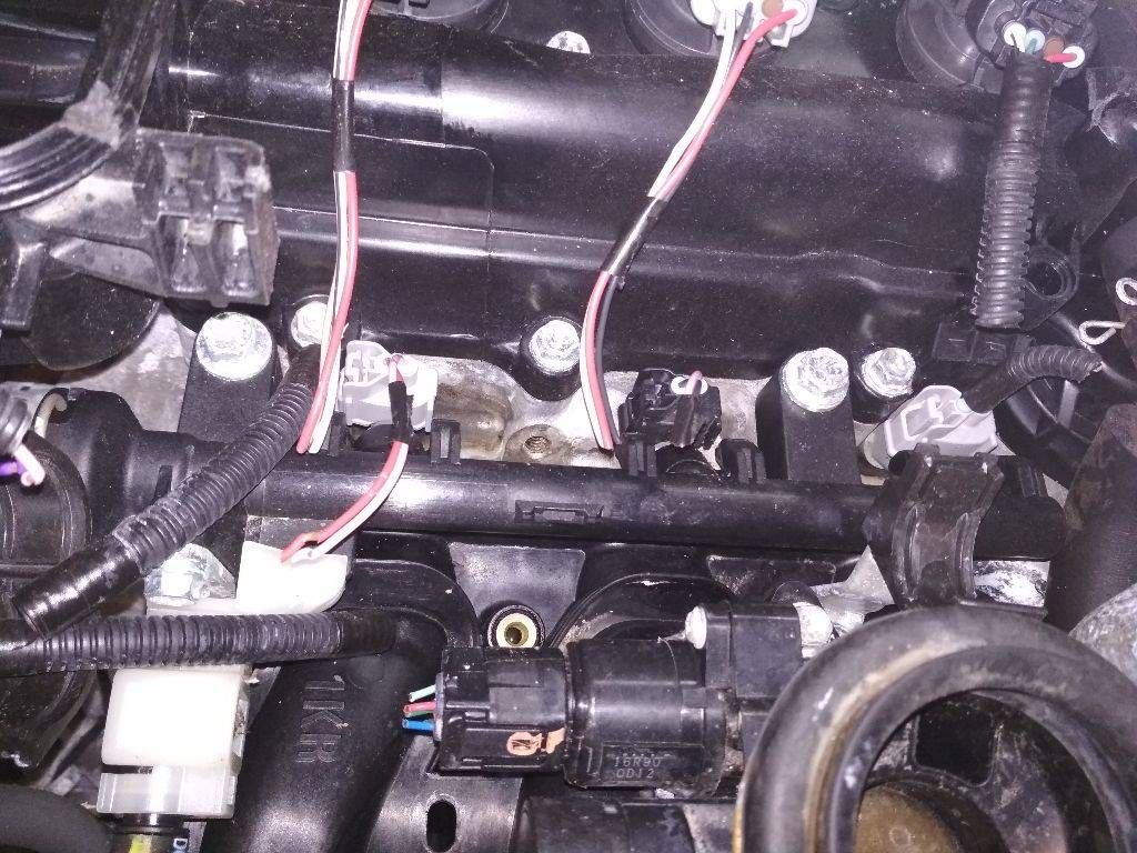 топливная рампа Toyota Aygo 1 поколение AB10 [рестайлинг] 2010, 1.0 л., бензин, МКПП, 238140Q010A