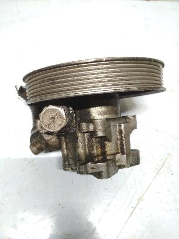 насос гидроусилителя руля Audi A4 B6 2002, 2.0 л., дизель, 8EO145155