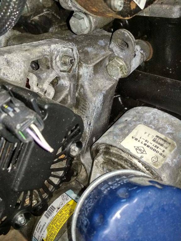 кронштейн генератора Renault Megane 2 поколение 2004, 1.5 л., дизель, МКПП