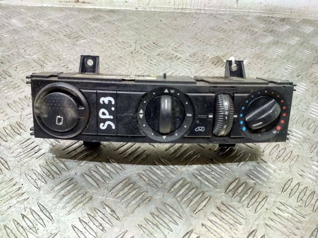 блок управления печки / климат-контроля Mercedes-Benz Sprinter 1 поколение (W901-905) [рестайлинг] 2006, A9068300485