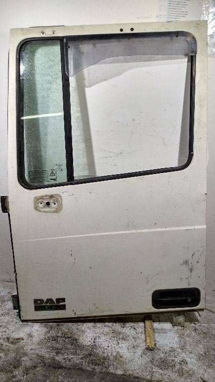 дверь передняя левая DAF 95 2 поколение (XF) 2003