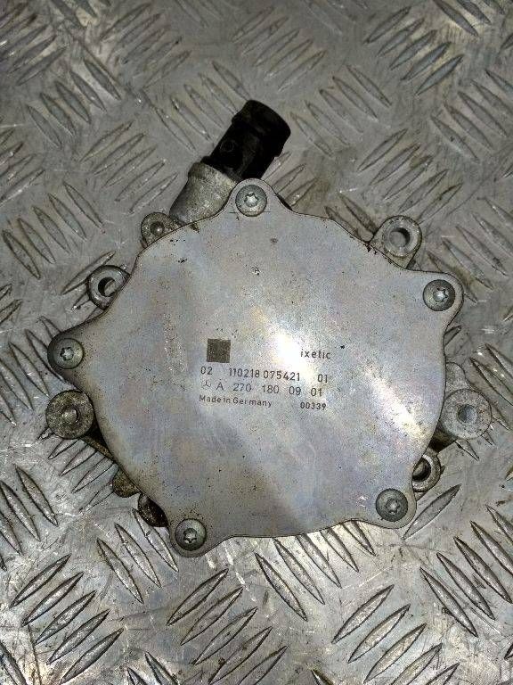 насос вакуумный Mercedes-Benz CLA-Класс C117 2015, 1.6 л., бензин, A2701800901