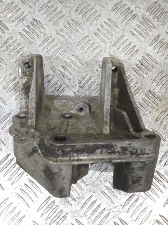 кронштейн двигателя Renault Master 2 поколение 2002, 2.2 л., дизель, МКПП, 7700312867