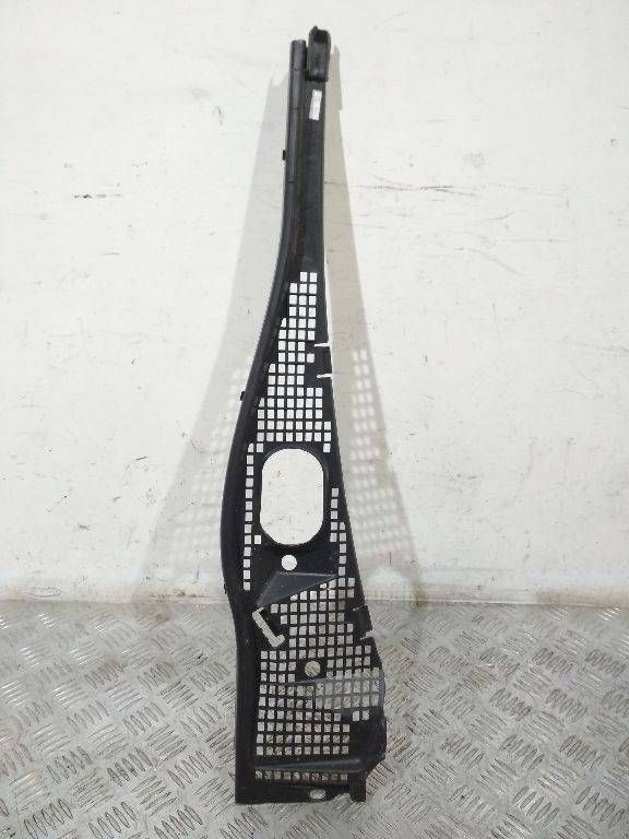 дождевик Renault Sandero 1 поколение 2010, 8200294316