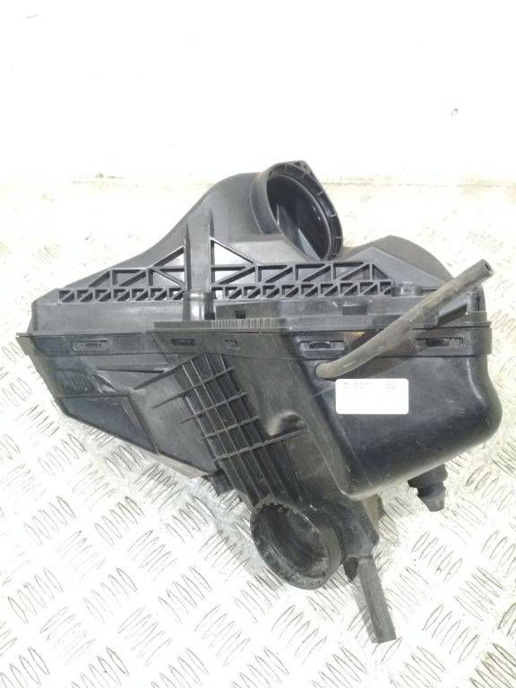 корпус воздушного фильтра Audi A4 B8 [рестайлинг] 2014, 8K0133837BF