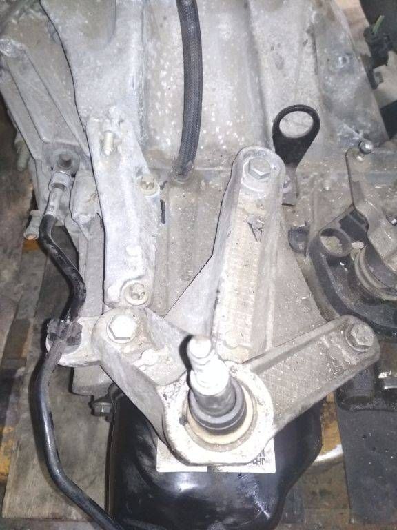 кронштейн КПП Renault Modus 1 поколение 2005, 1.6 л., бензин, МКПП