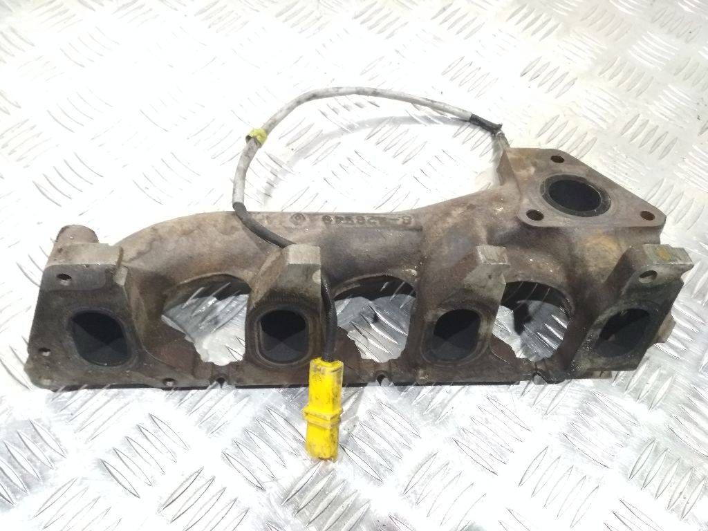 коллектор выпускной Renault Scenic 2 поколение 2006, 1.9 л., дизель, МКПП, 8-426549