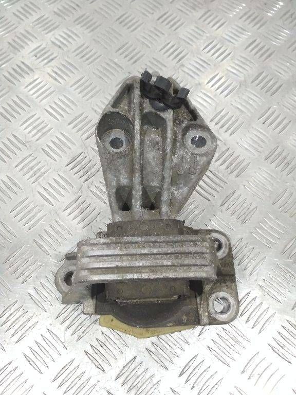 подушка крепления двигателя Renault Megane 3 поколение 2009, 112100020R