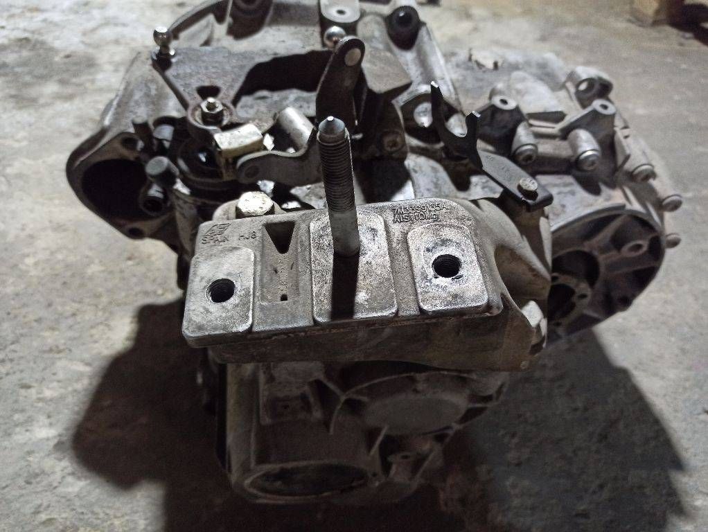 кронштейн КПП Volkswagen Sharan 2 поколение 2011, 1.9 л., дизель, 7M3399135A