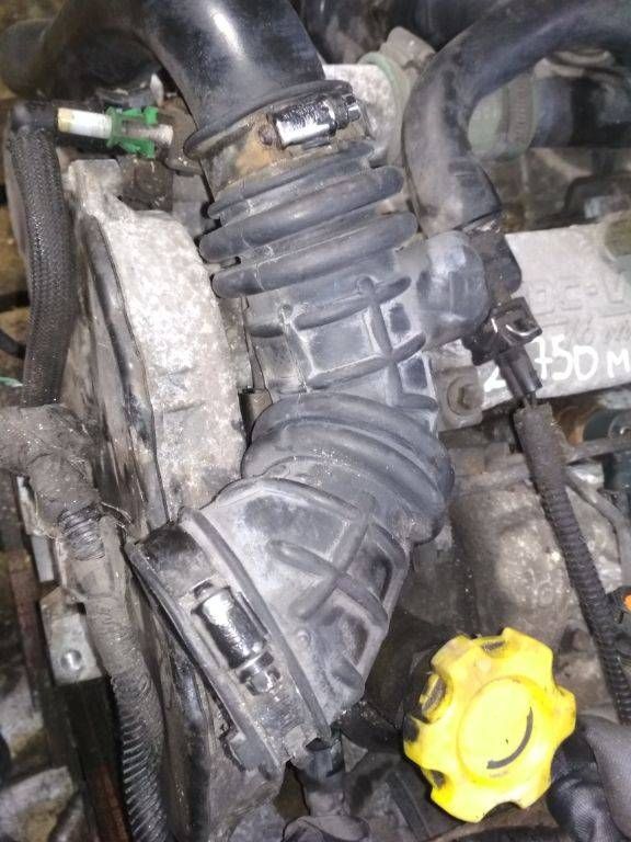 патрубок воздушного фильтра Chrysler Voyager 4 поколение 2002, 2.5 л., дизель, МКПП, 04861383AA