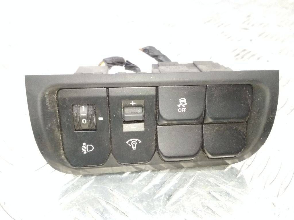 кнопка (выключатель) Kia Rio 3 поколение 2012, 299105391