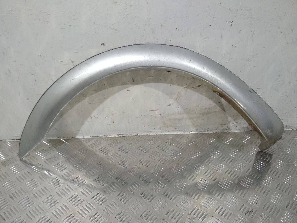 молдинг переднего левого крыла Toyota Yaris Verso 1 поколение XP20 2003, 53088-52010