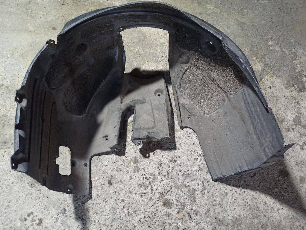 защита арок передняя левая (подкрылок) BMW 5 серия E60/E61 2005, 51717033749, 51717896605
