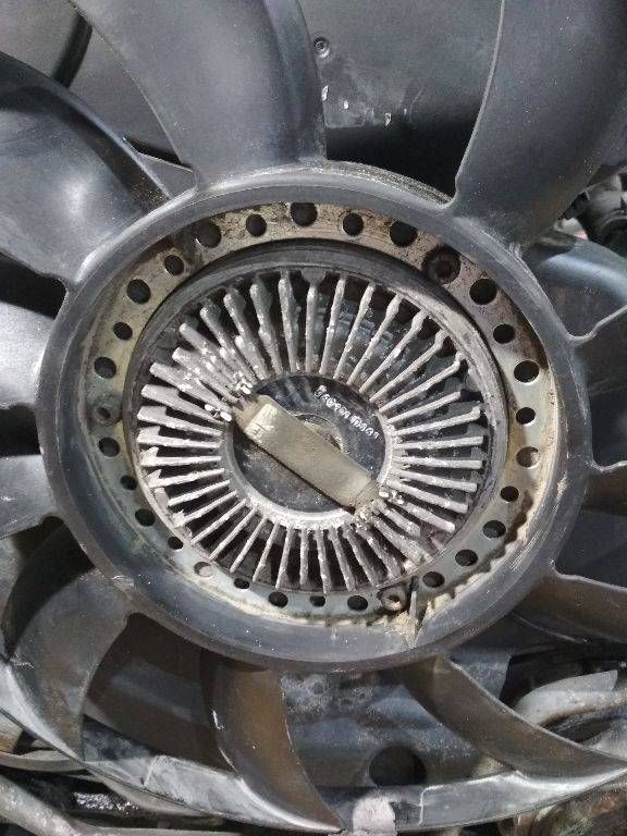вискомуфта Audi A6 4B/C5 [рестайлинг] 2001, 2.5 л., дизель, АКПП, 059121350