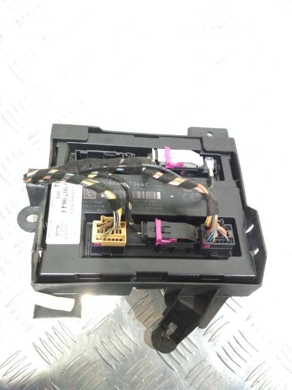 блок комфорта Audi A4 B7 2008, 8K0907064C