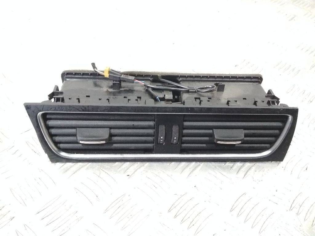 дефлектор обдува салона Audi A4 B8/8K 2008, 8T1820951C