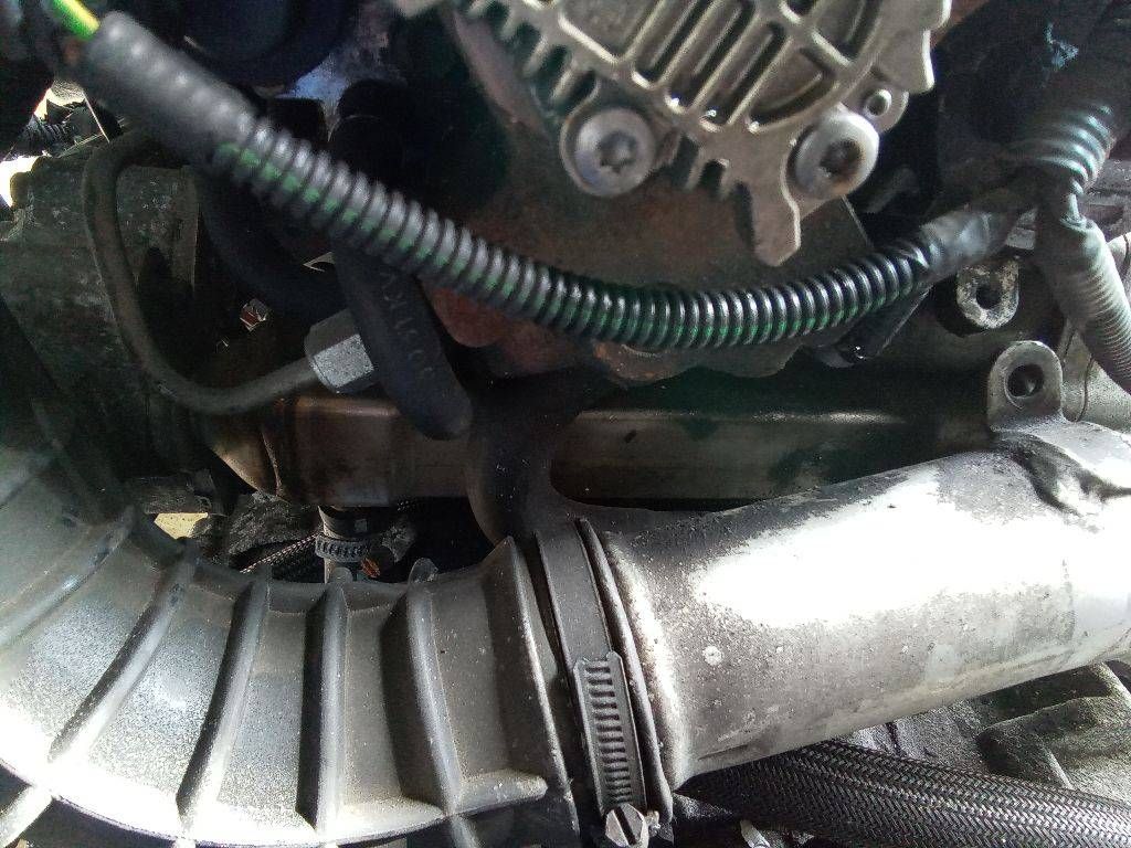 охладитель EGR / Радиатор EGR Volvo S80 1 поколение 2001, 2.4 л., дизель, МКПП
