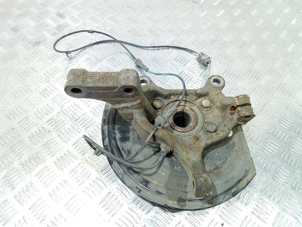 кулак поворотный левый Nissan Juke YF15 2011, 1.5 л.