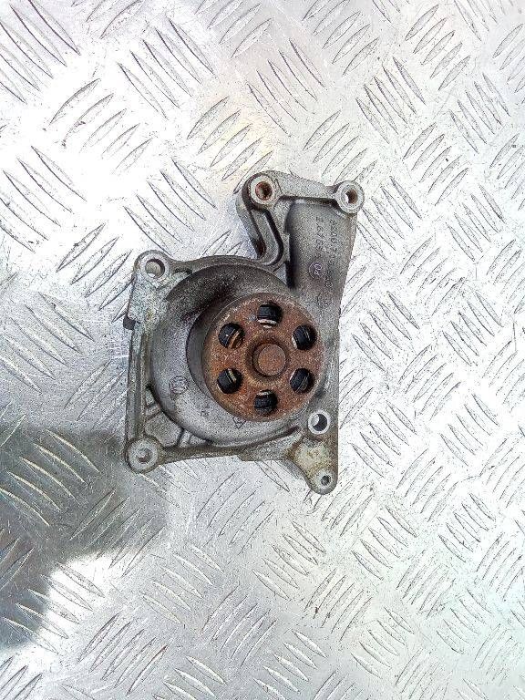 помпа Renault Fluence 1 поколение 2010, 8200713853