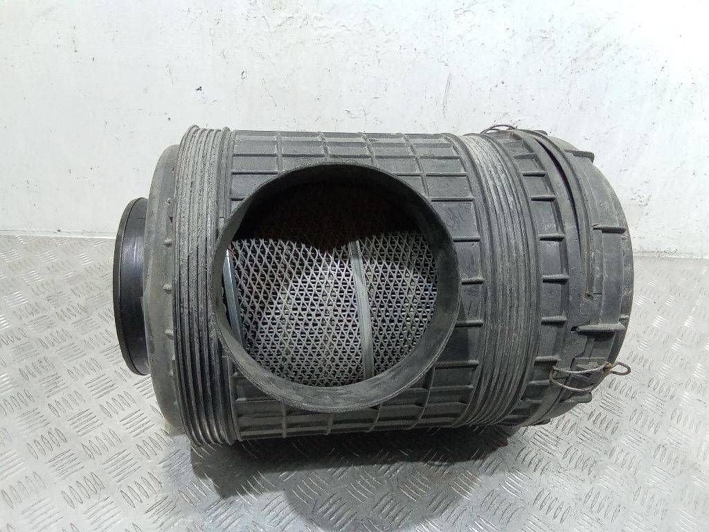 корпус воздушного фильтра Renault Magnum 3 поколение 2005, 5010626191