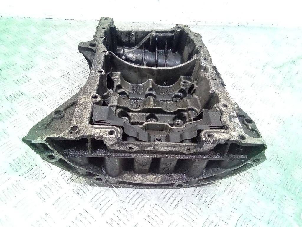 масляный поддон Renault Trafic 2 поколение [рестайлинг] 2010, 2.0 л., дизель, 8200672739