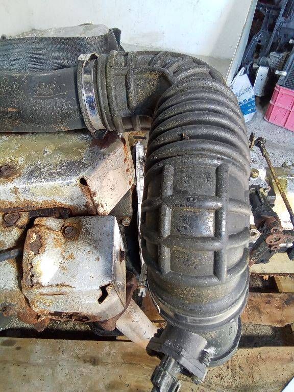 патрубок воздушного фильтра Nissan Cabstar F23 2002, 3.0 л., дизель, МКПП, 65769X204