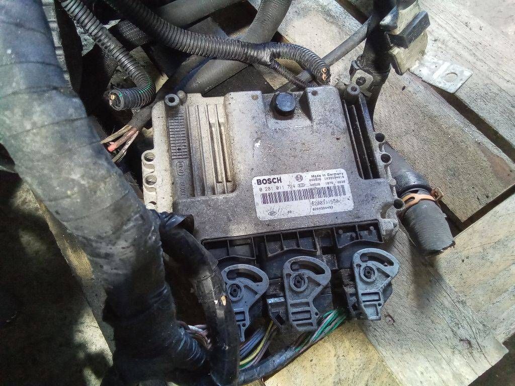 блок управления двигателем Renault Espace 4 поколение 2004, 2.2 л., дизель, МКПП, 0281011724