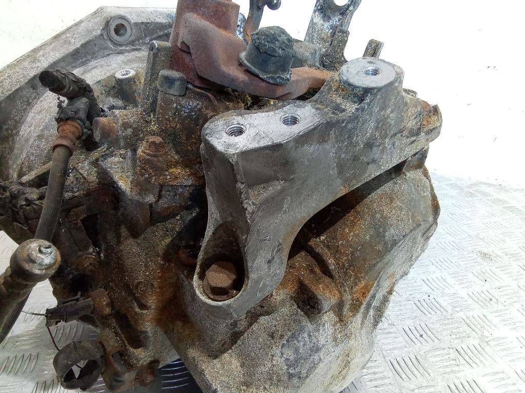 кронштейн КПП Opel Zafira 1 поколение (A) 2000, 2.0 л., дизель
