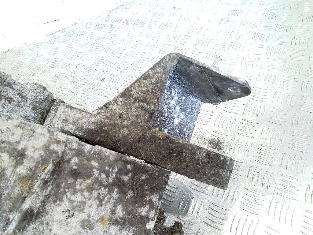 кронштейн КПП Opel Zafira 1 поколение (A) 2000, 2.0 л., дизель, 13248665