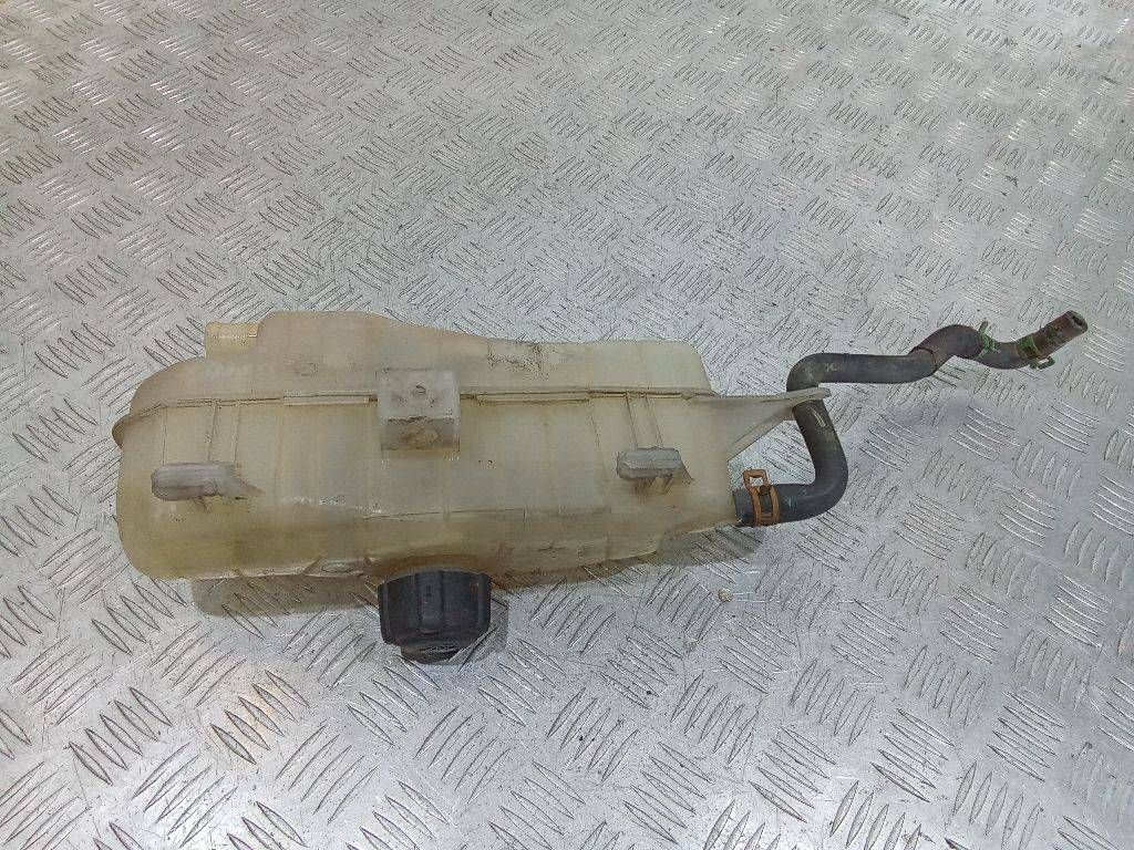 бачок расширительный Renault Clio 3 поколение 2006, 8200149742