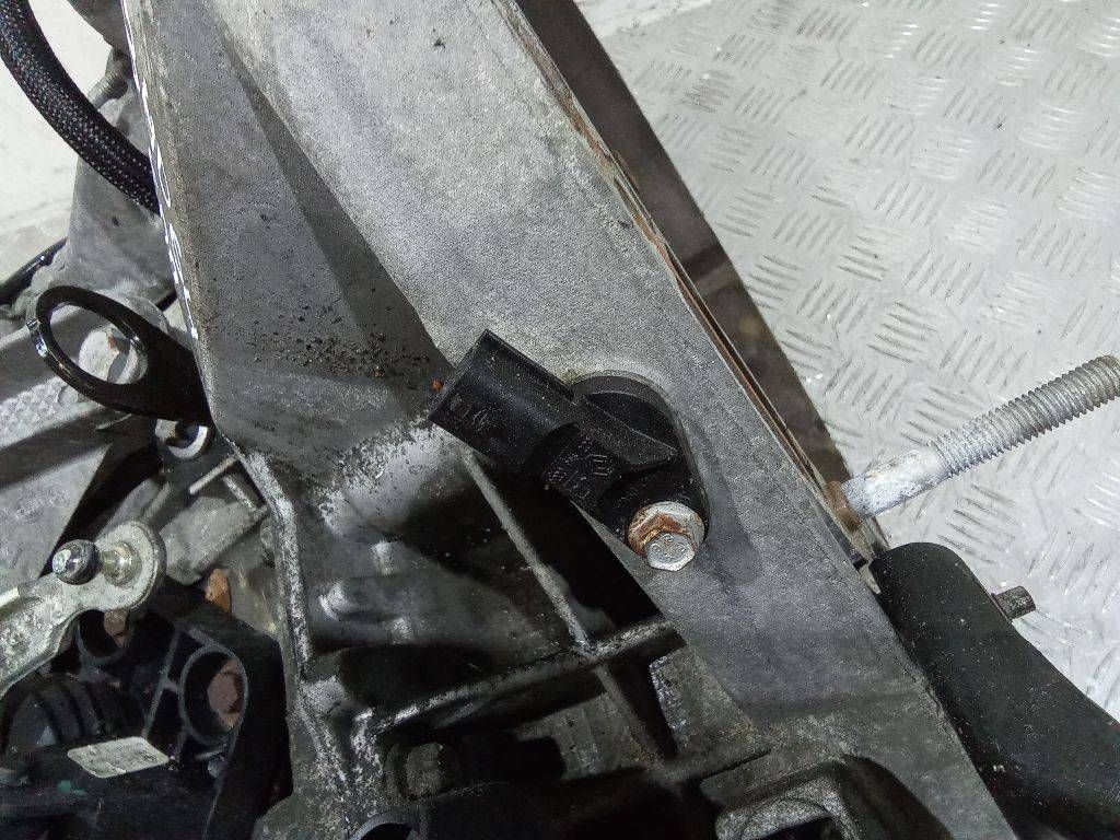 датчик коленвала Renault Clio 2 поколение [2-й рестайлинг] 2009, 8200885209