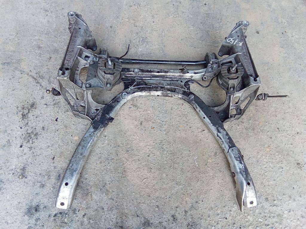 балка подвески передняя (подрамник) BMW 5 серия E60/E61 2006, 6759461