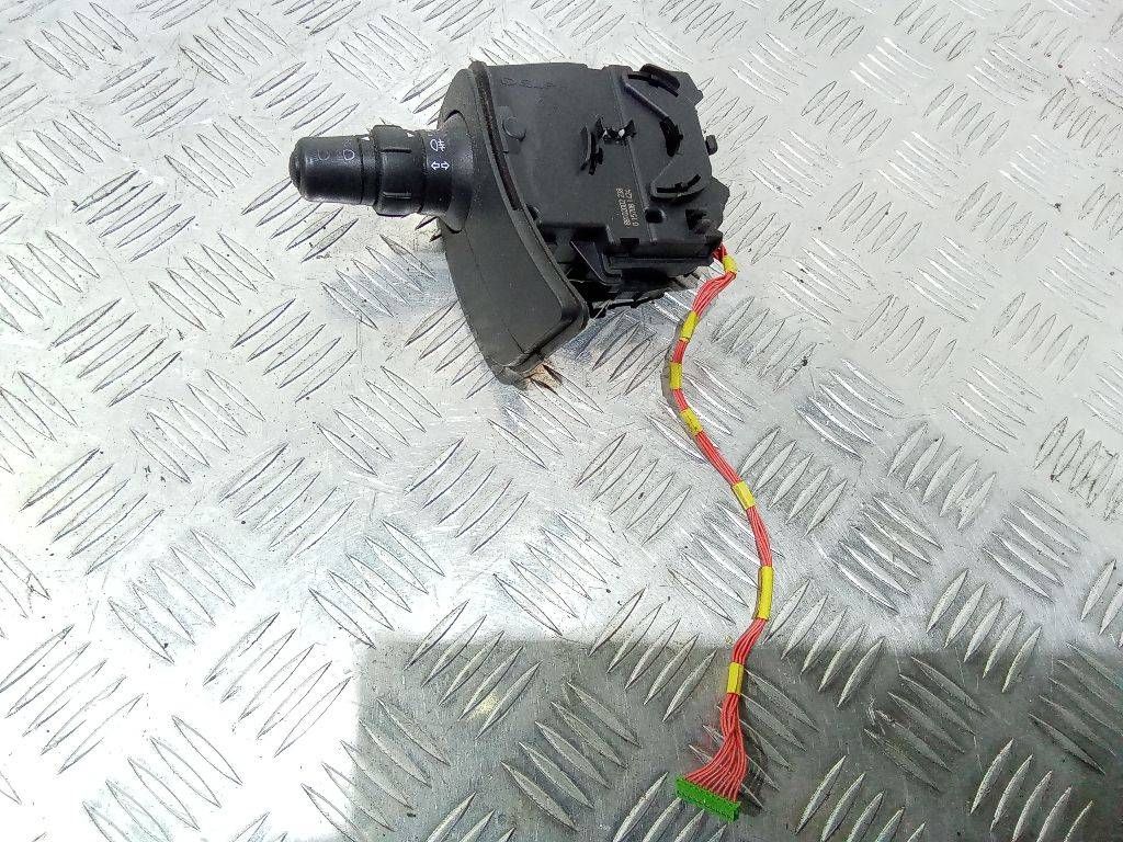переключатель света Renault Clio 3 поколение 2005, 88102002