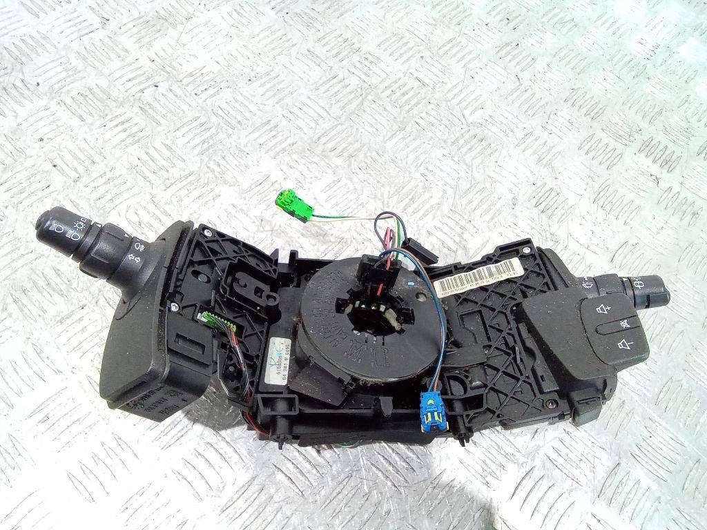переключатель подрулевой (стрекоза) Renault Scenic 2 поколение 2006, 8200127727