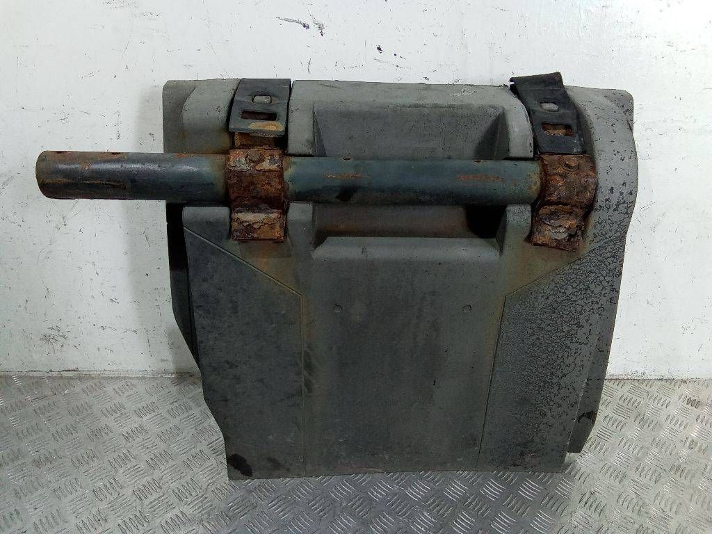 крыло заднее левое Mercedes-Benz Axor 1 поколение 2003, A9305200519