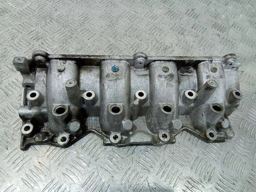 коллектор впускной Renault Laguna 1 поколение [рестайлинг] 2001, 114729