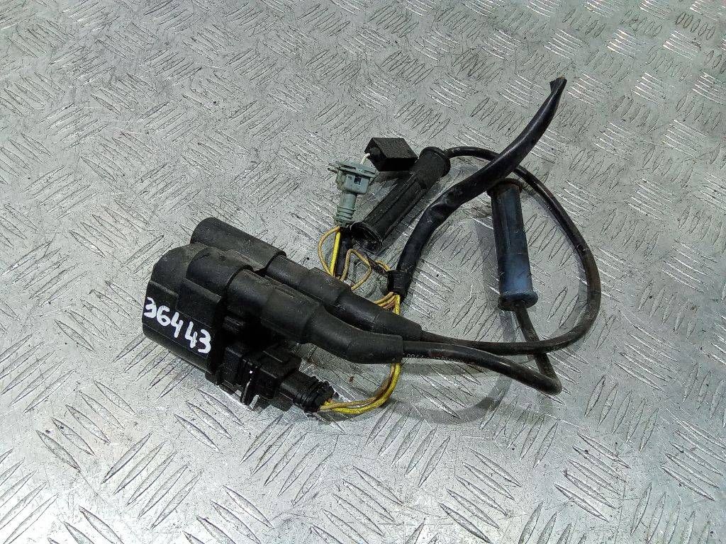 катушка зажигания Renault Clio 1 поколение [рестайлинг] 1998, 1.4 л., бензин, МКПП, 7700100589