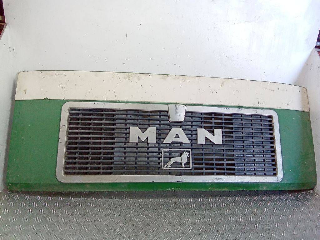 капот MAN F90 1 поколение 1996, 81611100016