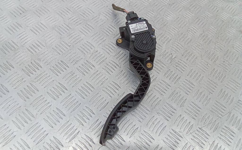 педаль Renault Laguna 3 поколение 2012, 180050001R
