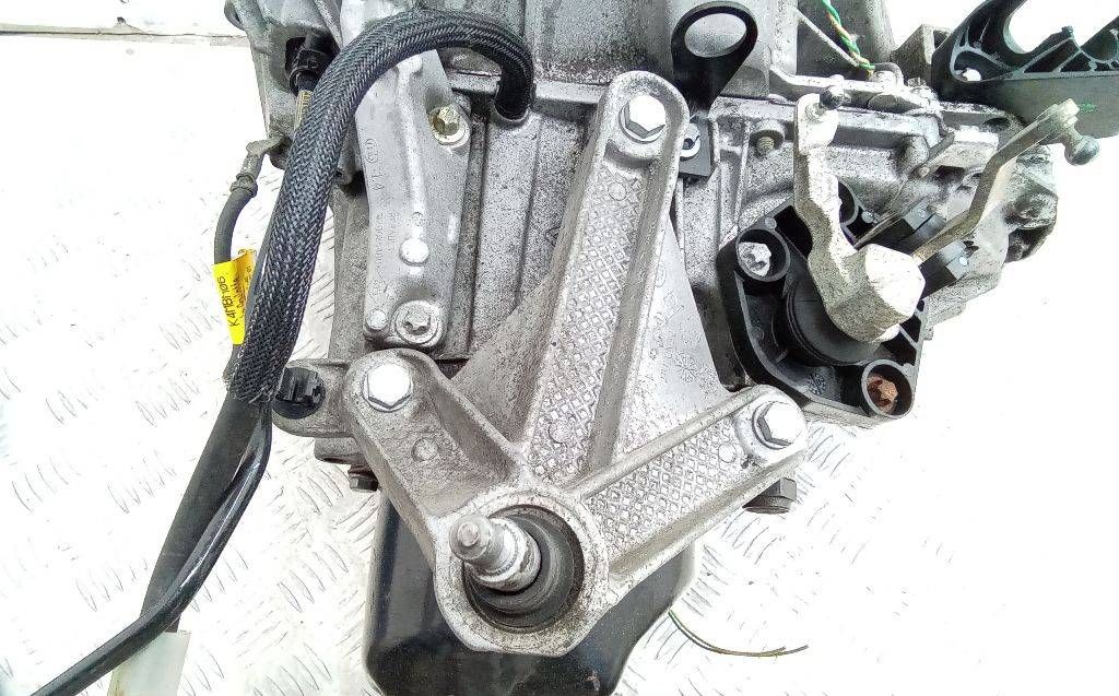 кронштейн КПП Renault Modus 1 поколение 2005, 1.6 л., бензин, МКПП, 8200043084