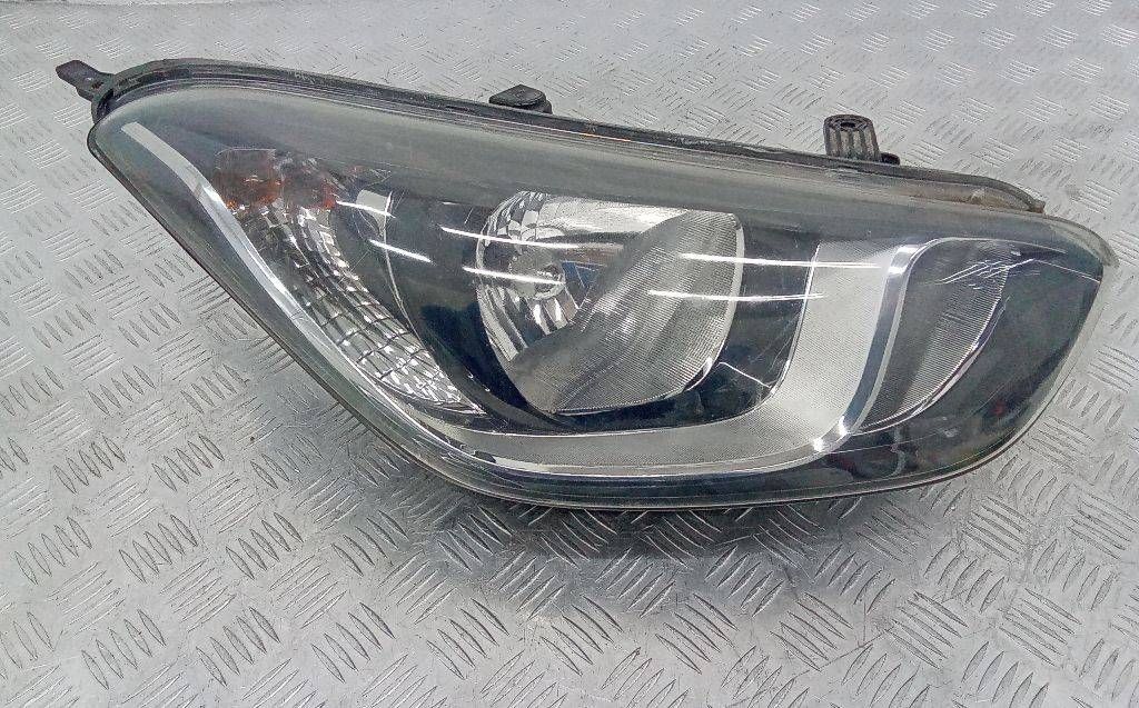 фара правая Hyundai i20 1 поколение 2012, 92102-4P500