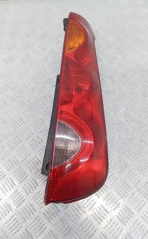 фонарь задний правый Nissan Note E11 2006