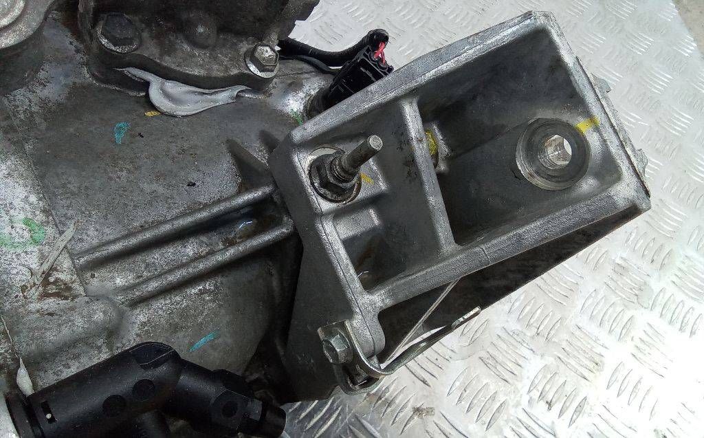 кронштейн КПП Suzuki Swift 4 поколение 2012, 1.3 л., дизель, МКПП