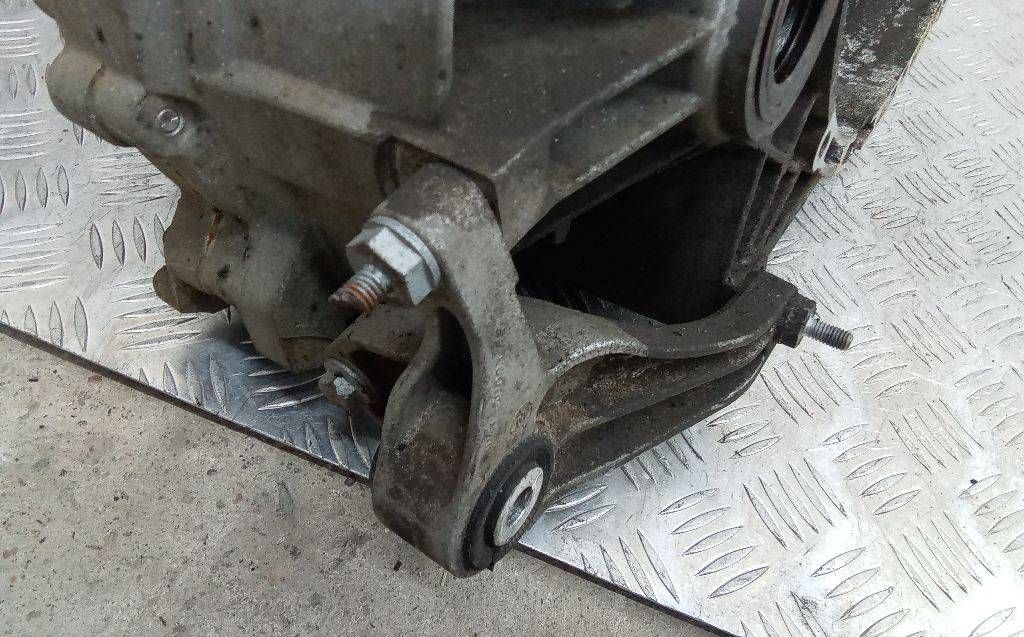 кронштейн КПП Ford Focus 2 поколение 2007, 1.8 л., дизель, МКПП, 3M51-6P093-AE