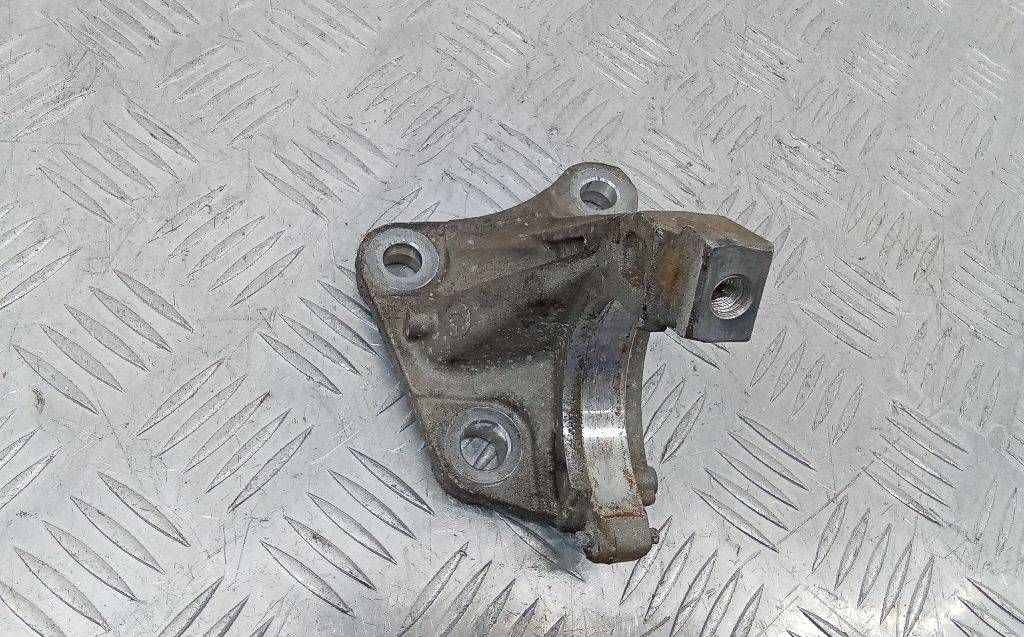 кронштейн полуоси Renault Laguna 3 поколение 2011, 8200833647