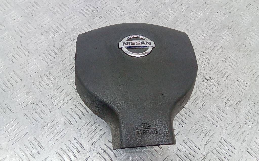подушка безопасности водителя Nissan Note E11 2006, PT1-1166